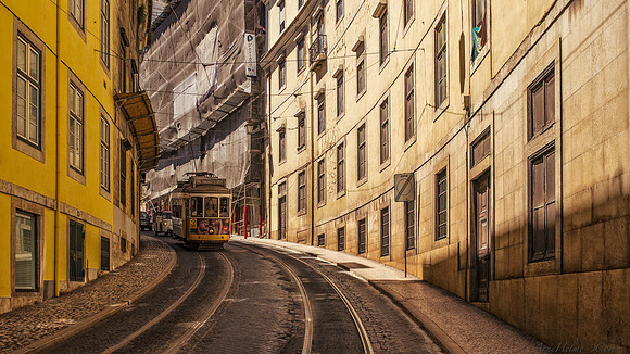 Lisbon, 2016. Leica M-D with Summilux-M 1.4/35mm ASPH.