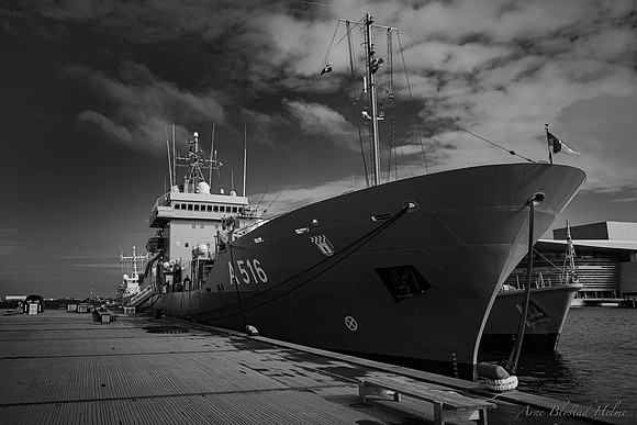 Nyhamn, Copenhagen, 2020. Leica M10-P with Summaron-M 5.6/28mm .